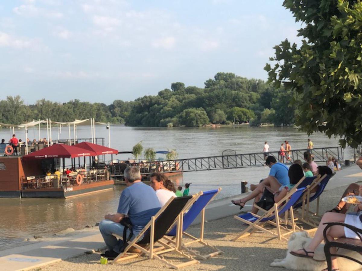 Tulipan Haz Villa Szentendre Luaran gambar